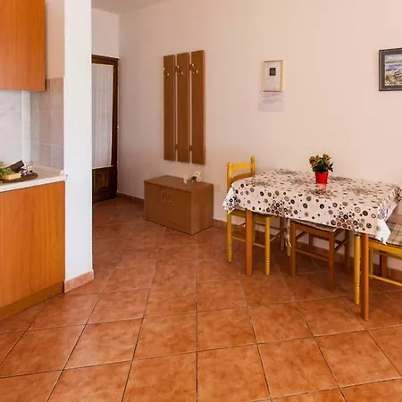 Mudronja Apartament *